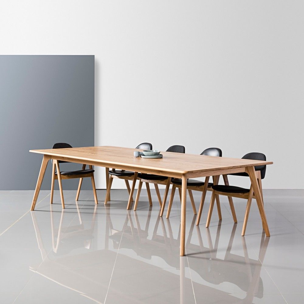 Magnus Dining Table - Rectangular - Solid Oak